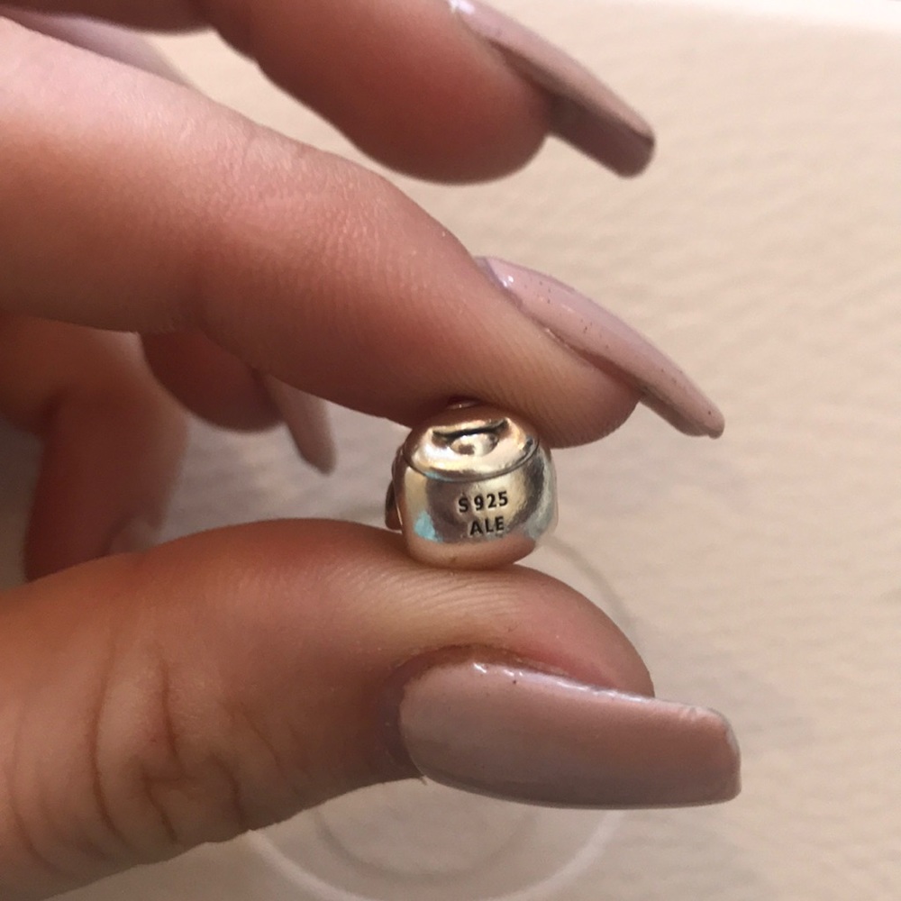 Pandora Rudolf Charm 🦌 - Picture 2 of 4
